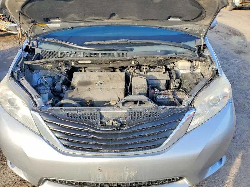 2012 TOYOTA SIENNA LE 7-PASSENGER  