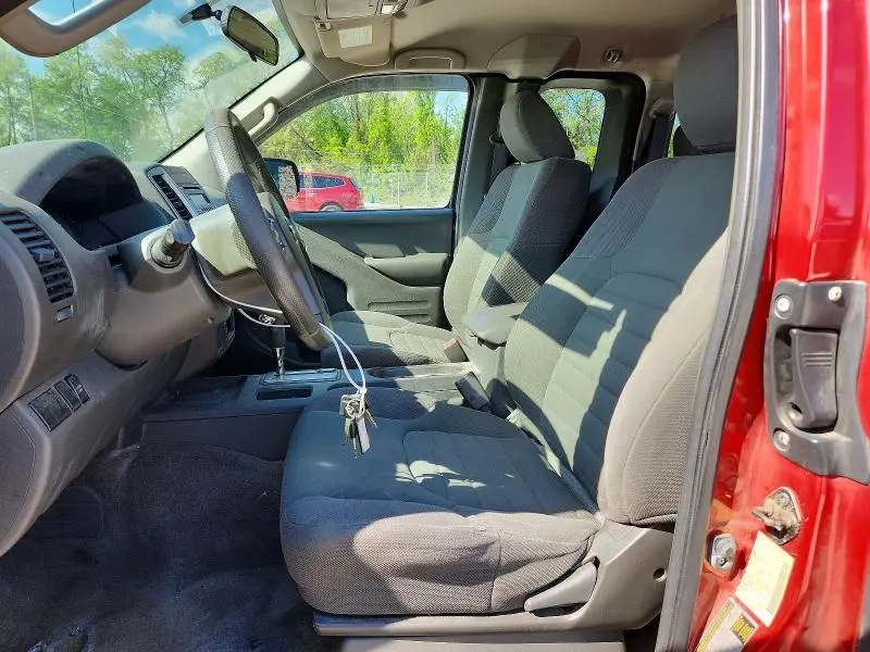 2015 NISSAN FRONTIER S  