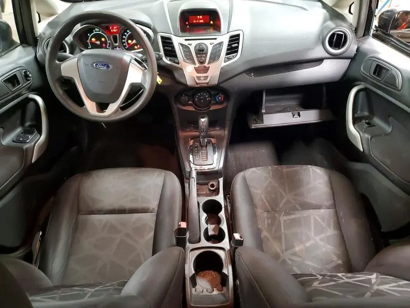 2011 FORD FIESTA SE  