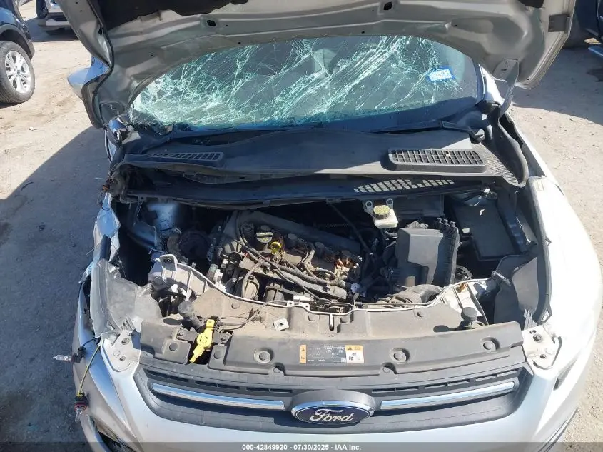 2015 FORD ESCAPE SE