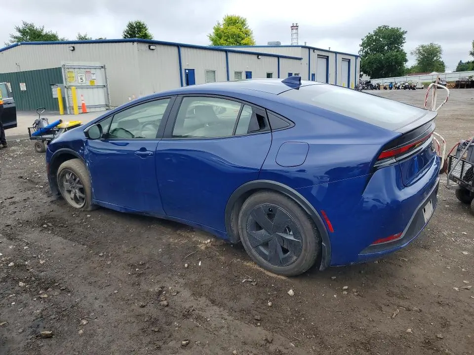 2025 TOYOTA PRIUS LE  