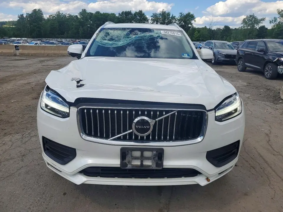 2020 VOLVO XC90 T5 MOMENTUM  