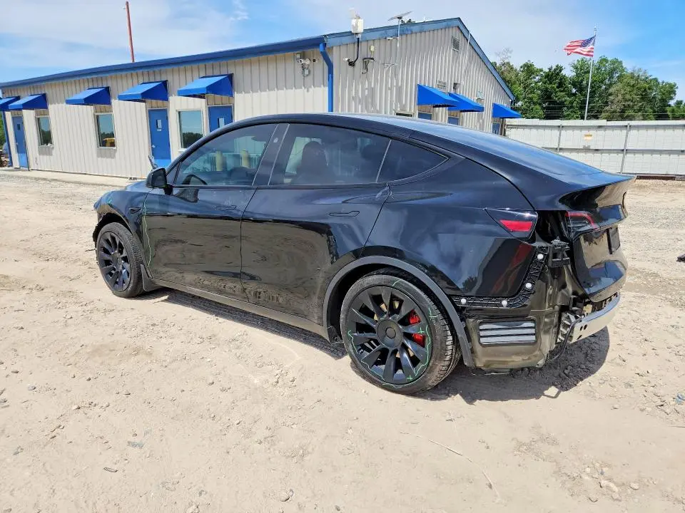 2024 TESLA MODEL Y   