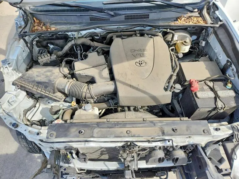 2021 TOYOTA TACOMA SR5 V6  