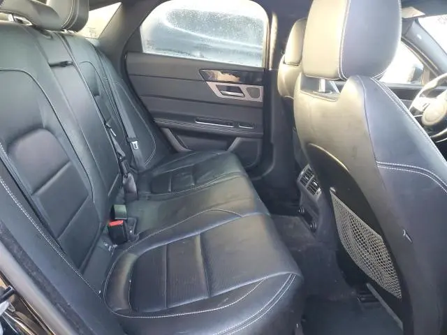 2018 JAGUAR XF R - SPORT