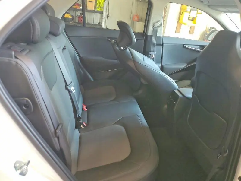 2024 KIA NIRO EX  