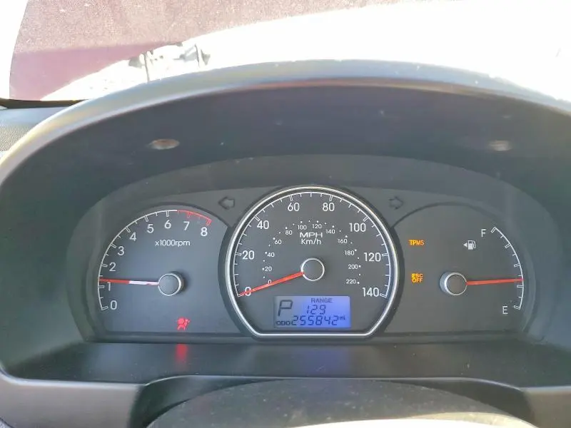 2010 HYUNDAI ELANTRA SE  