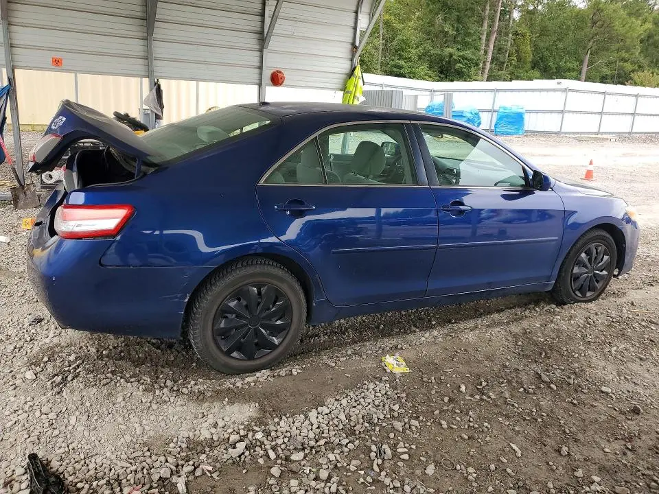 2011 TOYOTA CAMRY LE  