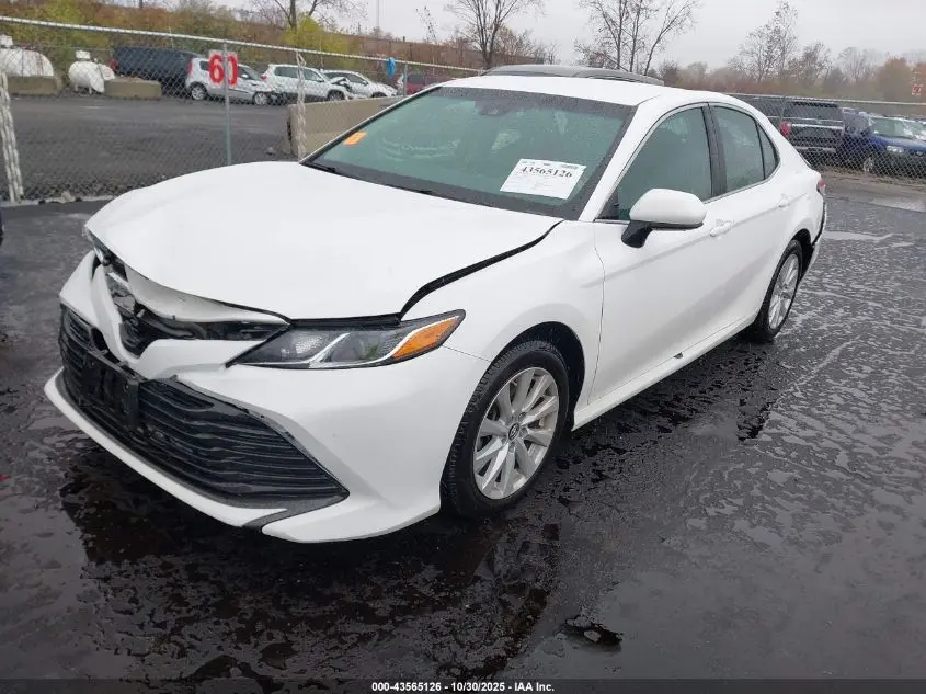 2018 TOYOTA CAMRY LE