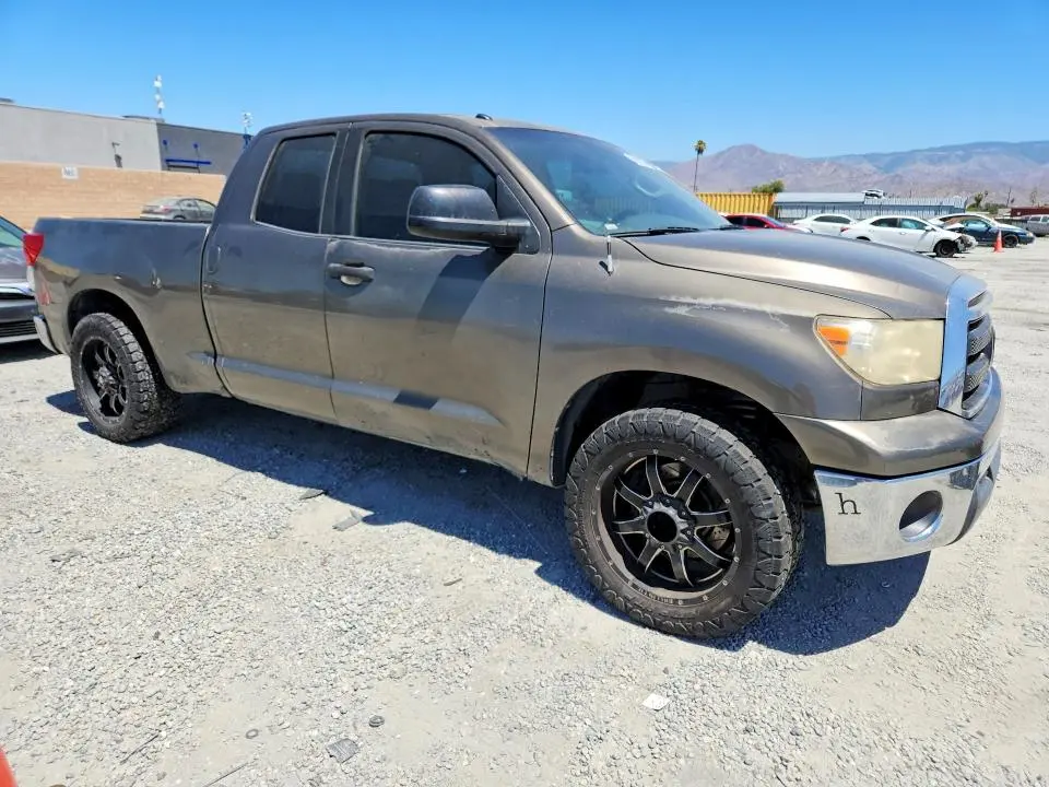 2010 TOYOTA TUNDRA DOUBLE CAB SR5  