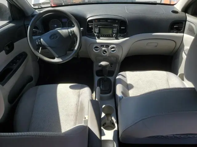 2010 HYUNDAI ACCENT GLS  