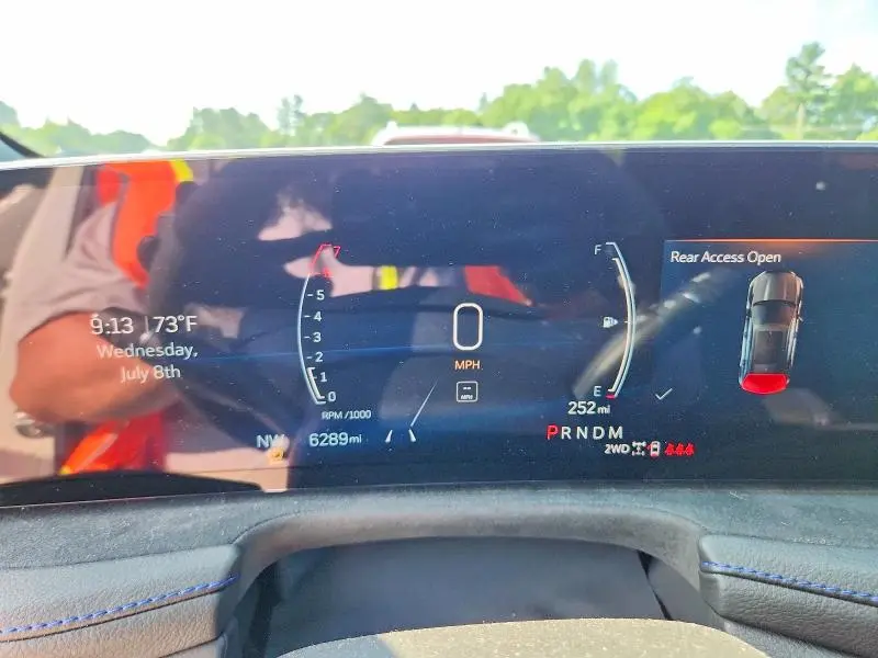 2024 CADILLAC XT4 SPORT  