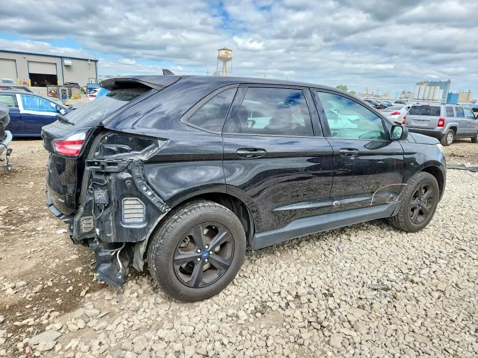 2022 FORD EDGE SE  