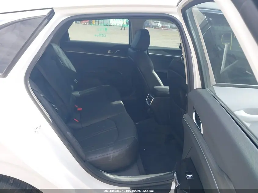 2025 KIA K5 EX