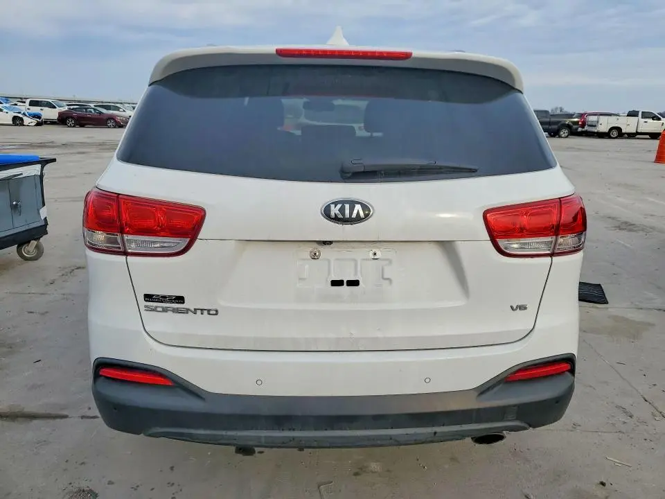 2017 KIA SORENTO LX V6  