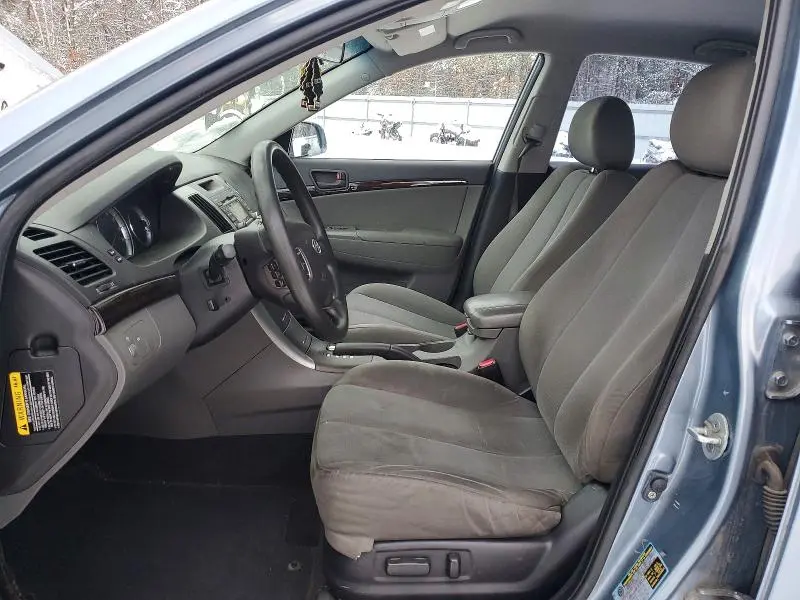 2010 HYUNDAI SONATA GLS  