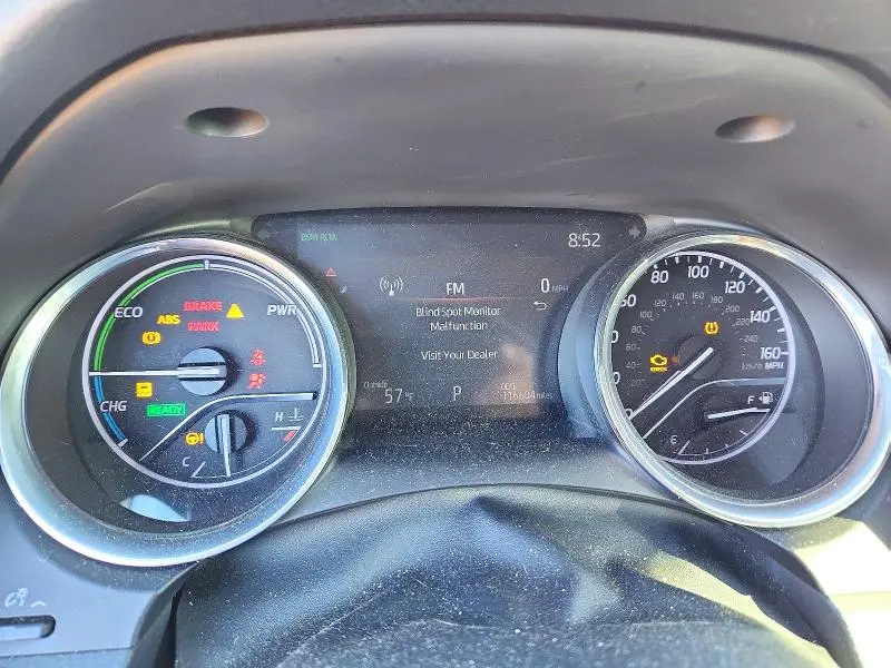 2020 TOYOTA CAMRY XLE  