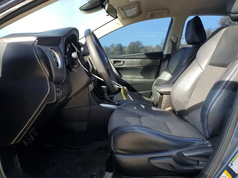 2018 TOYOTA COROLLA SE  