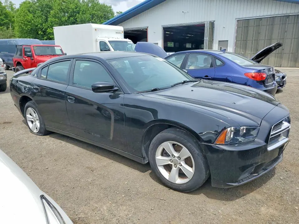 2014 DODGE CHARGER SE  