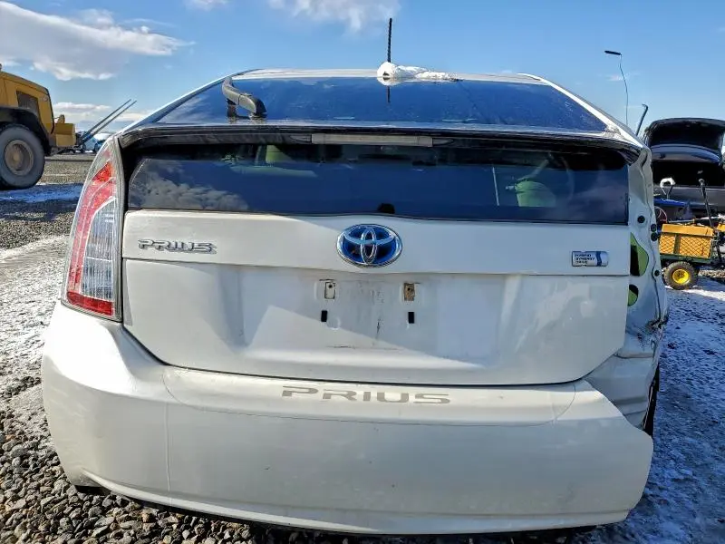 2013 TOYOTA PRIUS   