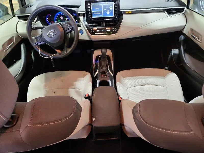 2021 TOYOTA COROLLA LE  