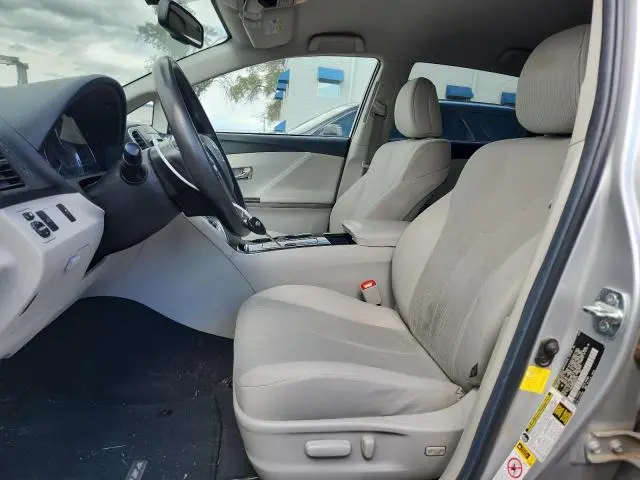 2013 TOYOTA VENZA LE  