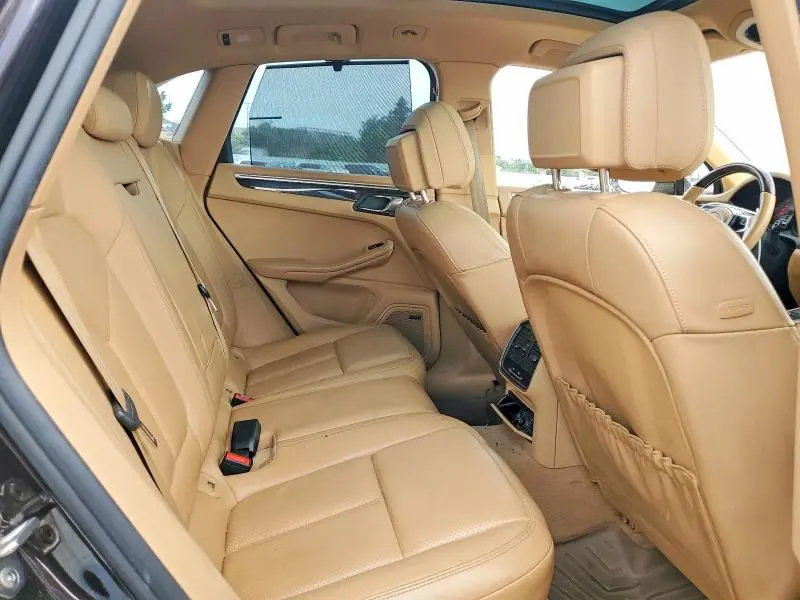 2017 PORSCHE MACAN S  