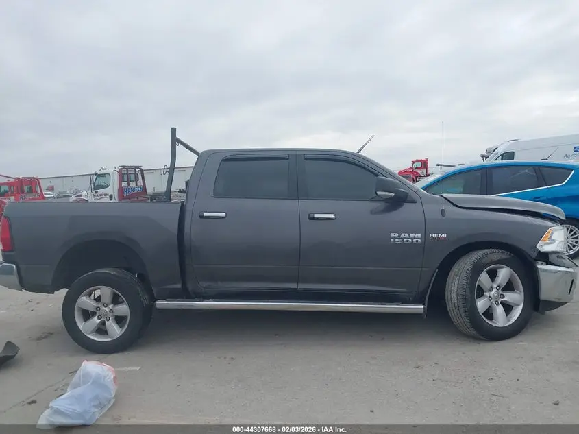 2017 RAM 1500 SLT