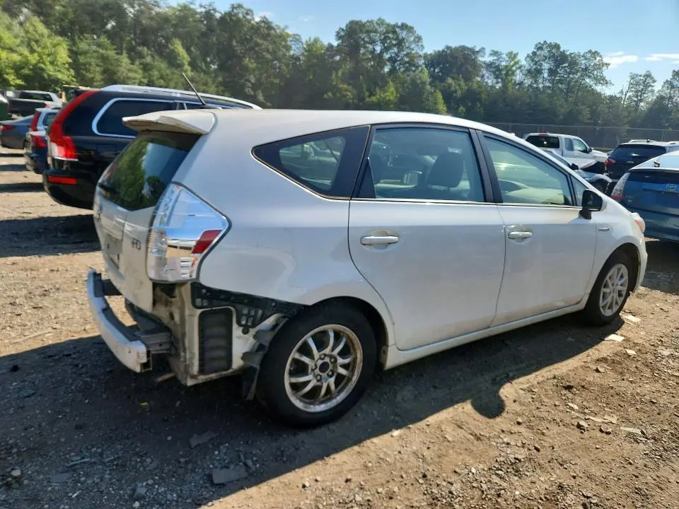 2012 TOYOTA PRIUS V THREE  