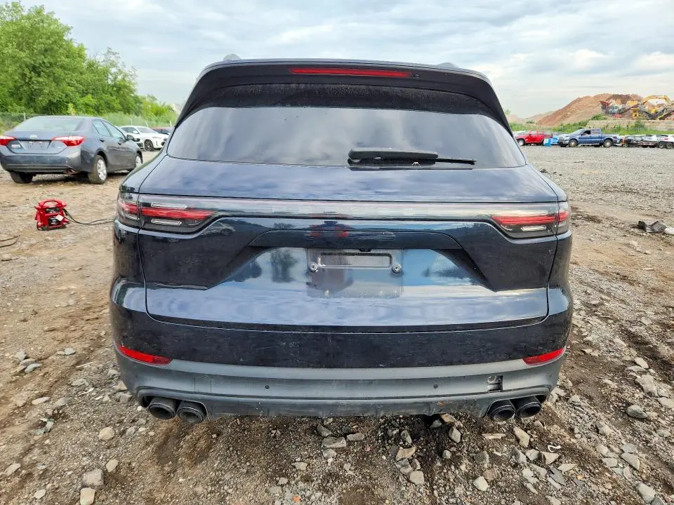 2019 PORSCHE CAYENNE   