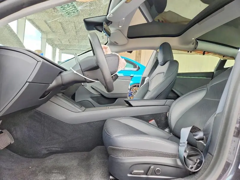 2025 TESLA MODEL 3   