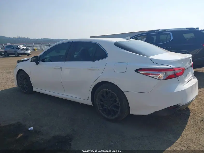2019 TOYOTA CAMRY LE