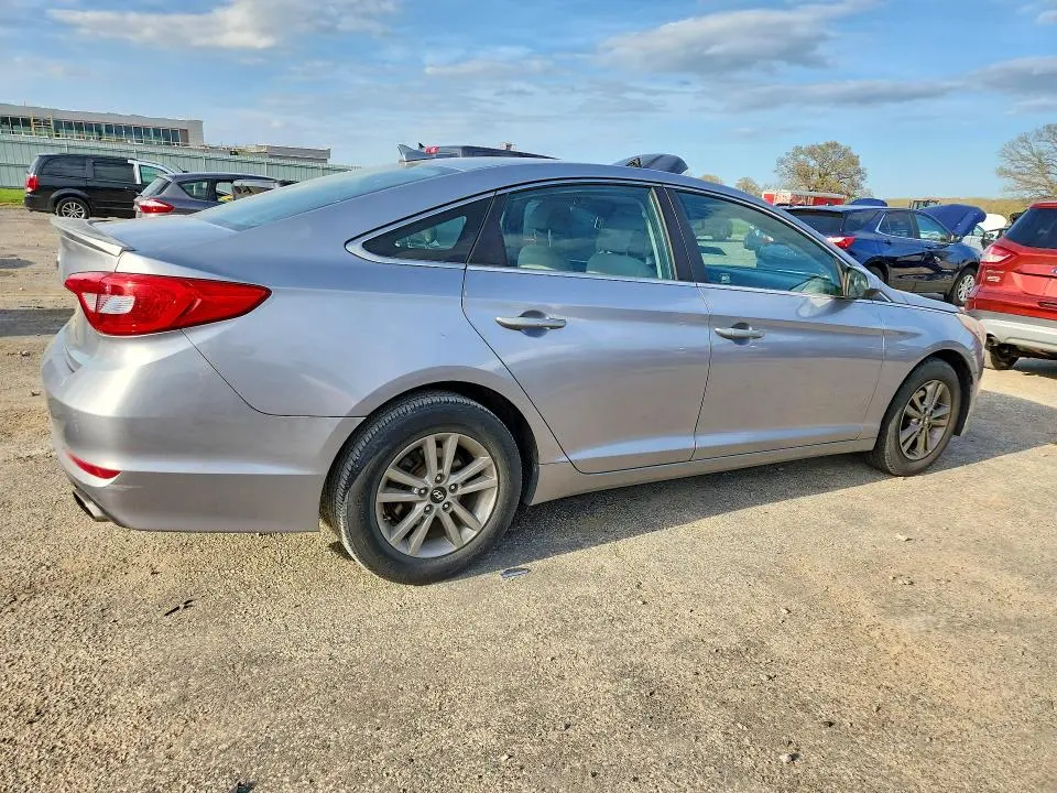 2016 HYUNDAI SONATA SE  