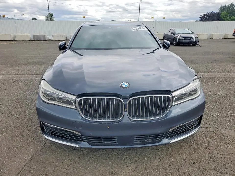 2016 BMW 750 I  