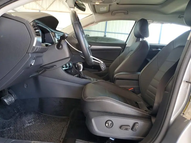 2024 VOLKSWAGEN JETTA SE  