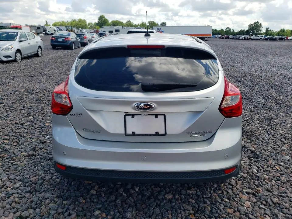 2014 FORD FOCUS TITANIUM  