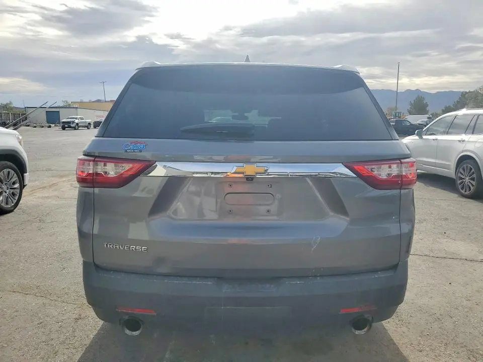 2020 CHEVROLET TRAVERSE LS  