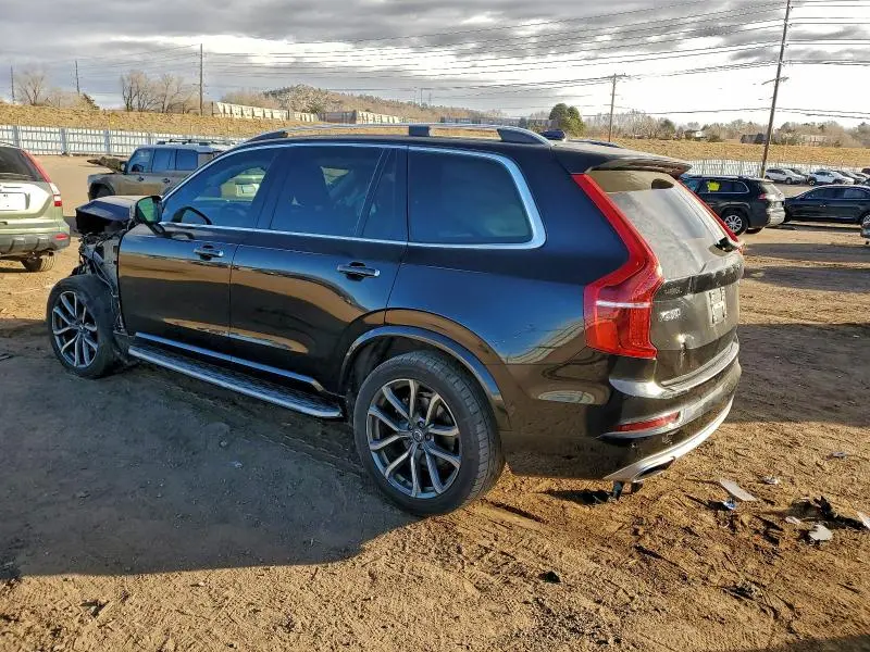 2017 VOLVO XC90 T6  