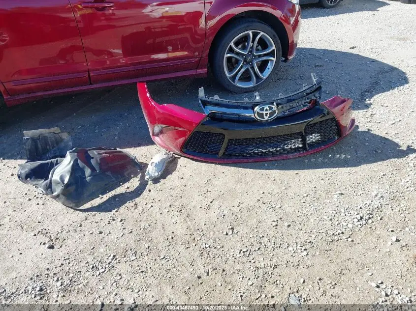 2016 TOYOTA CAMRY SE