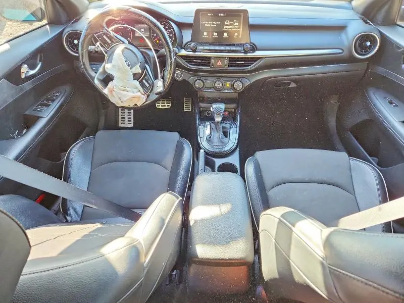 2021 KIA FORTE GT LINE  