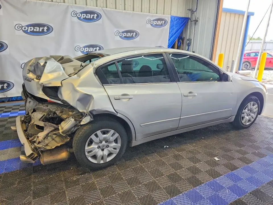2010 NISSAN ALTIMA   