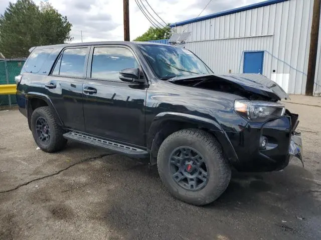 2022 TOYOTA 4RUNNER SR5/SR5 PREMIUM  