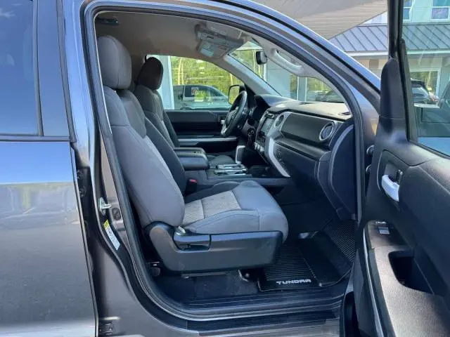 2017 TOYOTA TUNDRA DOUBLE CAB SR  
