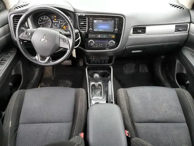 2017 MITSUBISHI OUTLANDER ES  