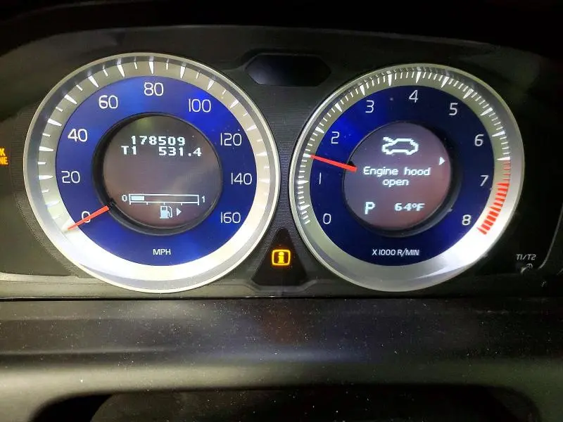 2012 VOLVO XC60 T6  
