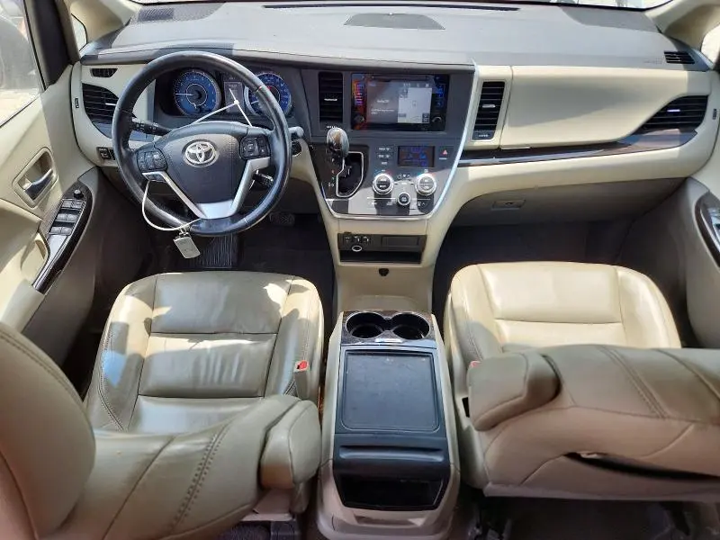 2015 TOYOTA SIENNA XLE 8-PASSENGER  