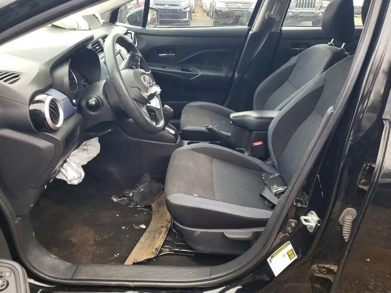 2023 NISSAN VERSA SV  