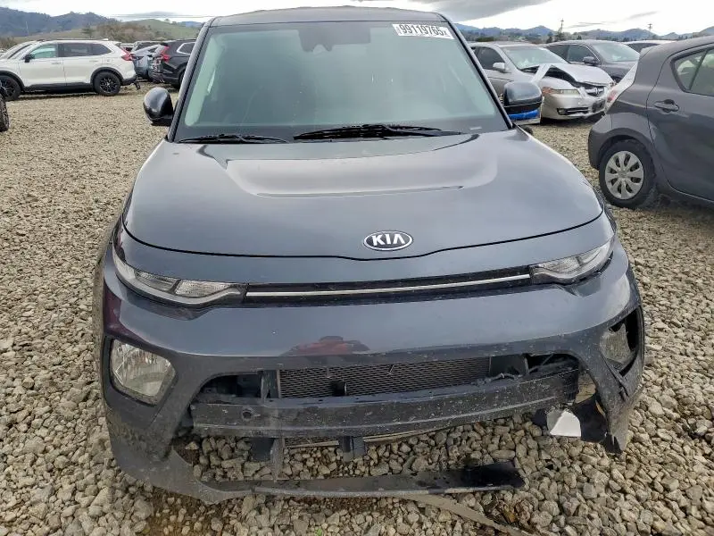 2021 KIA SOUL LX  