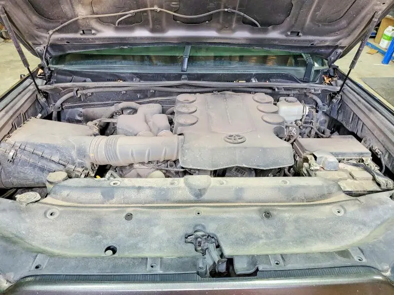 2012 TOYOTA 4RUNNER SR5  
