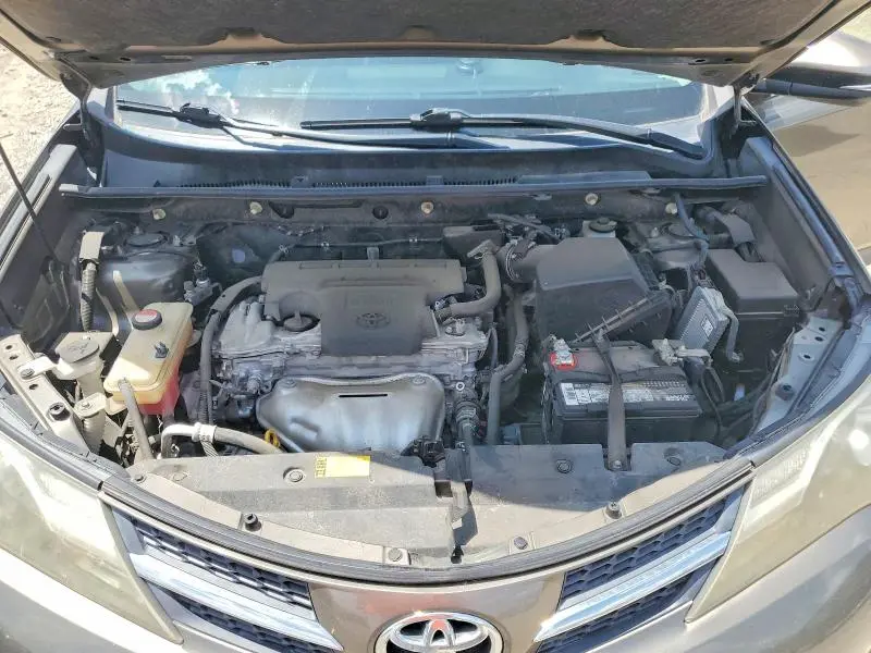 2014 TOYOTA RAV4 XLE  